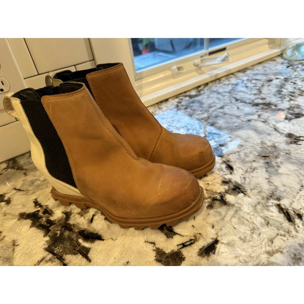 Sorel Joan of Arctic Wedge III Boots Womens 8.5 Tan White Leather Chelsea Bootie - Picture 2 of 8